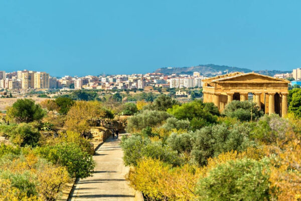 Il Giardino della Kolymbetra nella Valle dei Templi di Agrigento